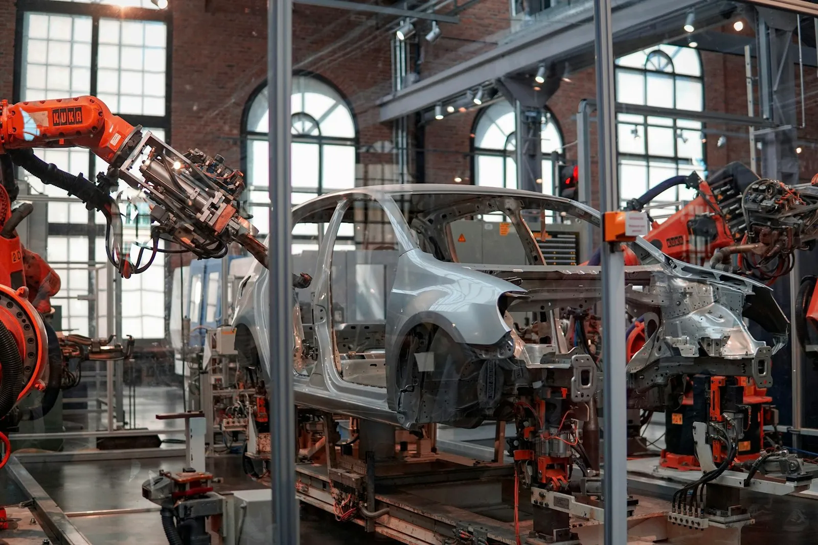 Produktionslinje i en modern fabrik